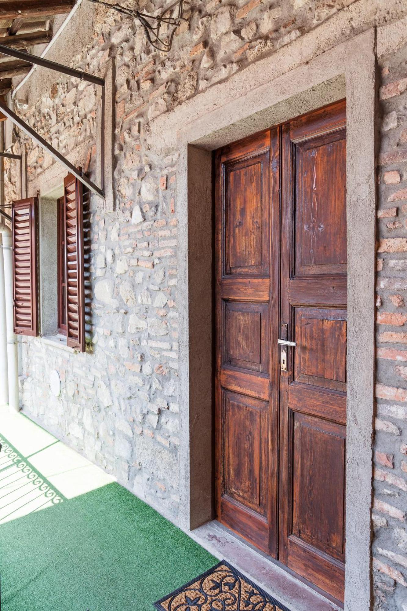 La Corte And Restaurant - Free Parking - 10 Minutes To The And Centre Bed & Breakfast *
